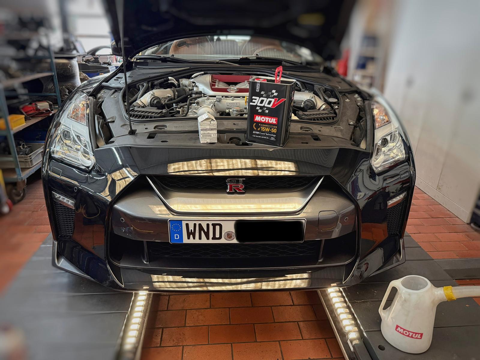 "Inspektion_GT-R.jpeg" "Bild Inspektion_GT-R.jpeg"